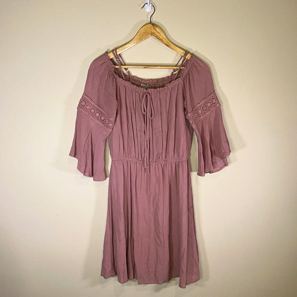 Naïf Dusty Rose Rayon Bell Sleeve Cold Shoulder Dress Women Small Casual Boho - Picture 1 of 7